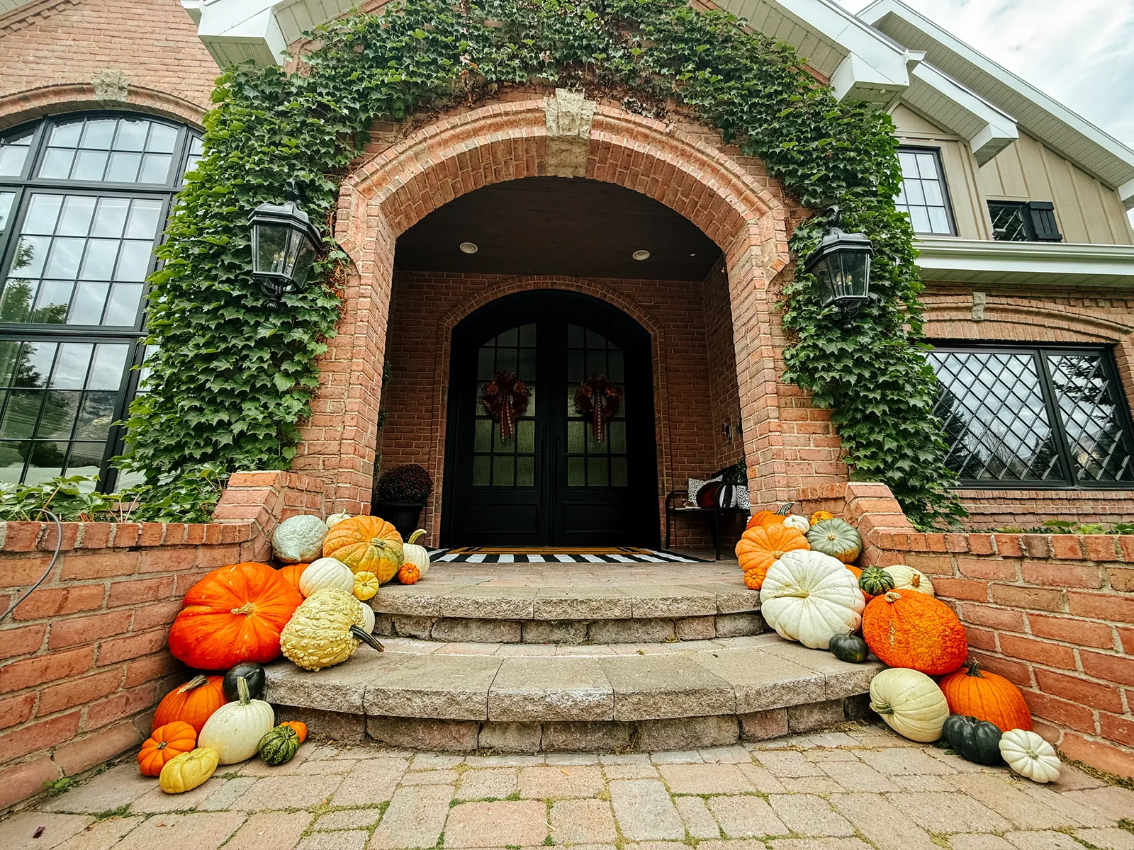 Mountain Pumpkins commercial fall display