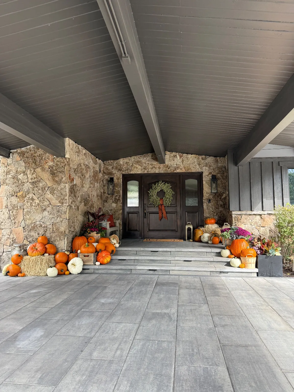 Mountain Pumpkins commercial fall display